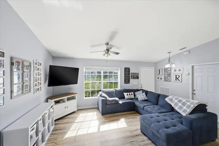 15211 92nd Court N, The Acreage, FL 33412 - Image #2