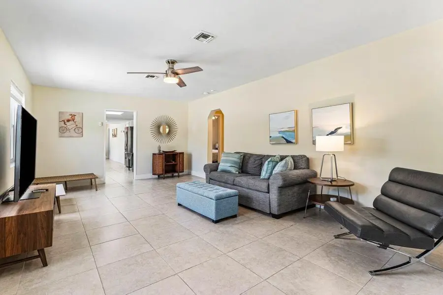 123 NW 6th Avenue, Delray Beach, FL 33444 - Image #2