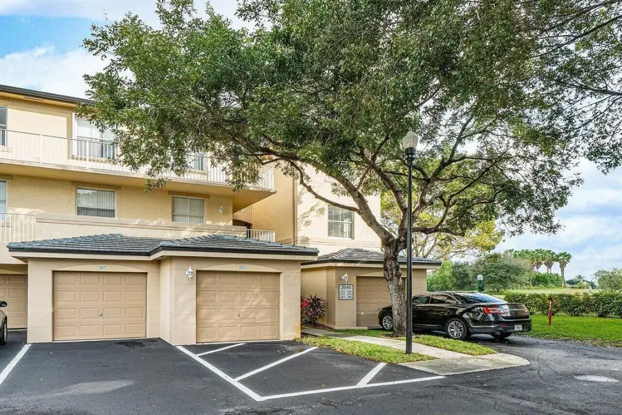 2040 Greenview Shores Boulevard #223, Wellington, FL 33414 - Image #2
