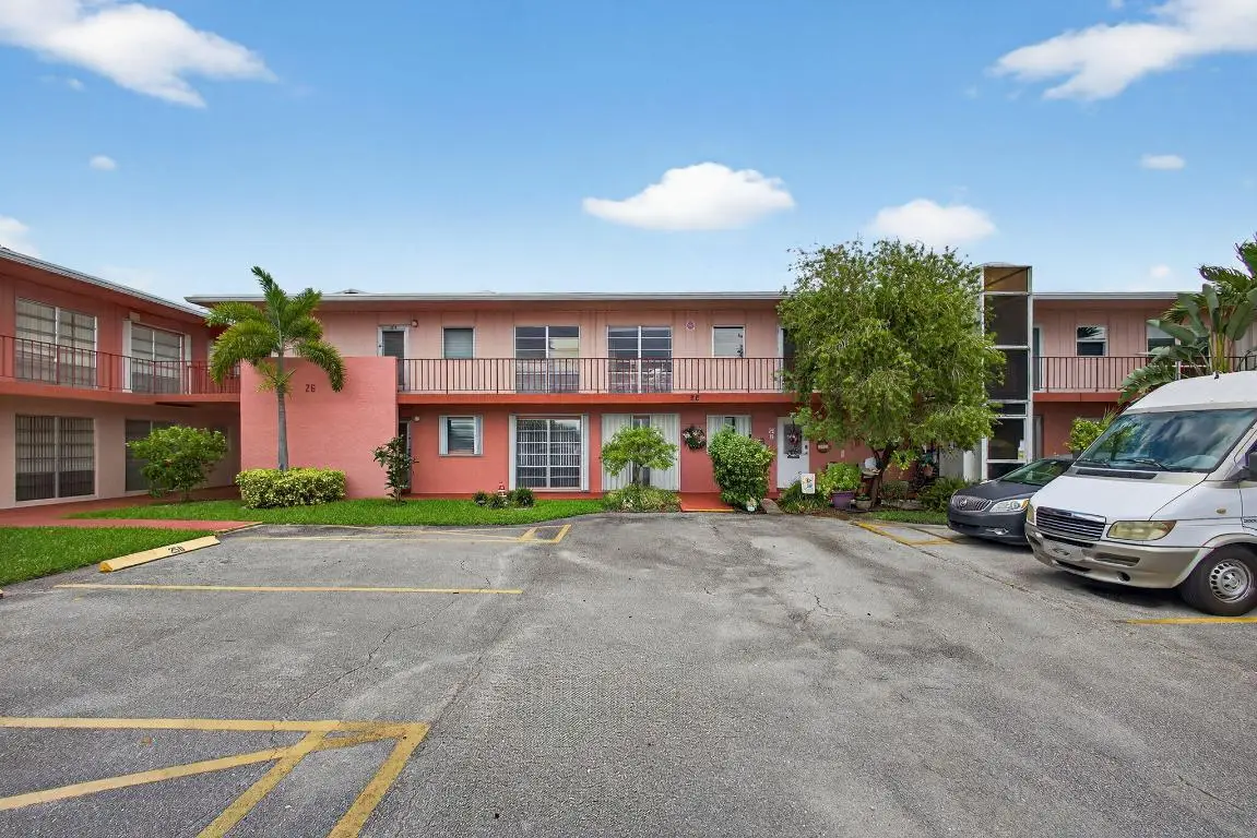 26 Golfs Edge F, West Palm Beach, FL 33417 - Image #1