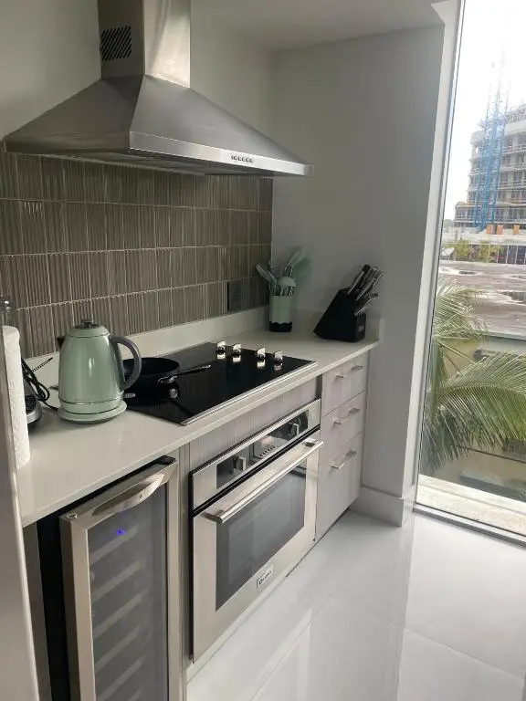 1133 102nd Street #403, Bay Harbor Islands, FL 33154 - Image #3