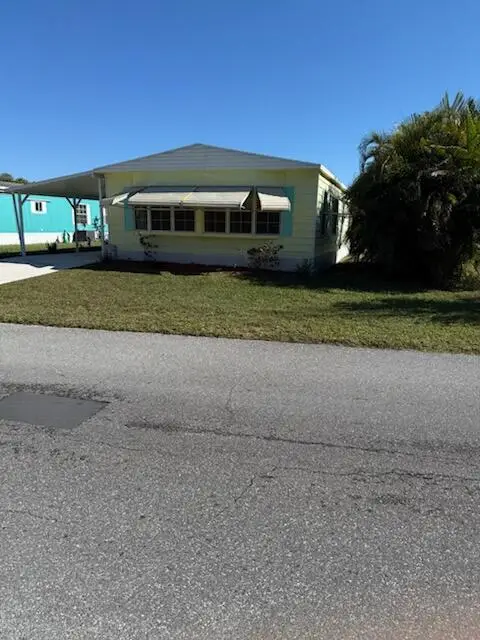 4 E East Caribbean, Port Saint Lucie, FL 34952 - #2