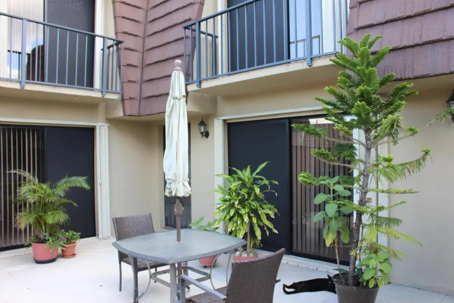 3910 Louis Drive, Lake Worth, FL 33461 - Image #3