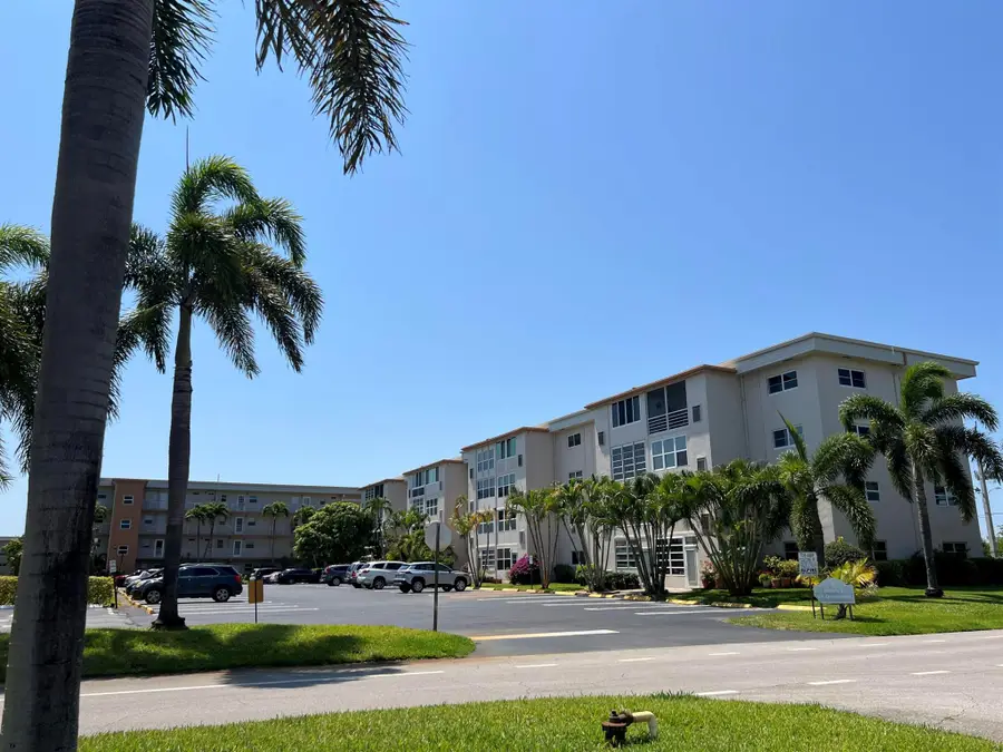 230 NE 26th Avenue #2070, Boynton Beach, FL 33435 - Image #2