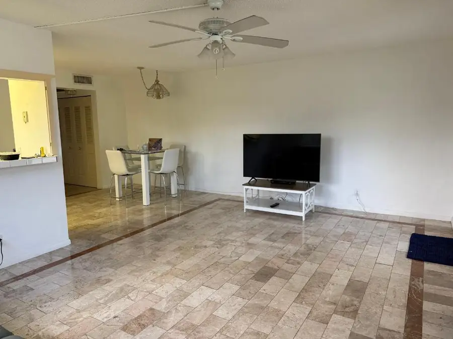 131 Sussex G #131, West Palm Beach, FL 33417 - Image #2