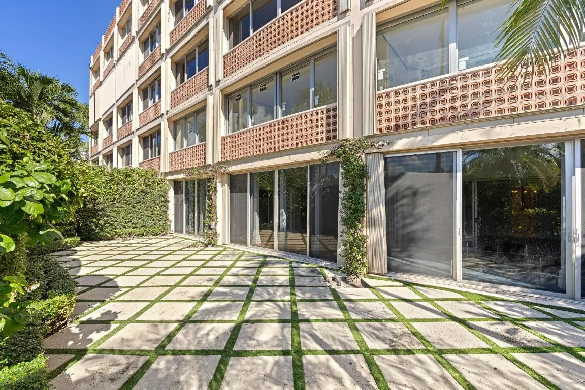 369 S Lake Drive #1d, Palm Beach, FL 33480 - Image #1