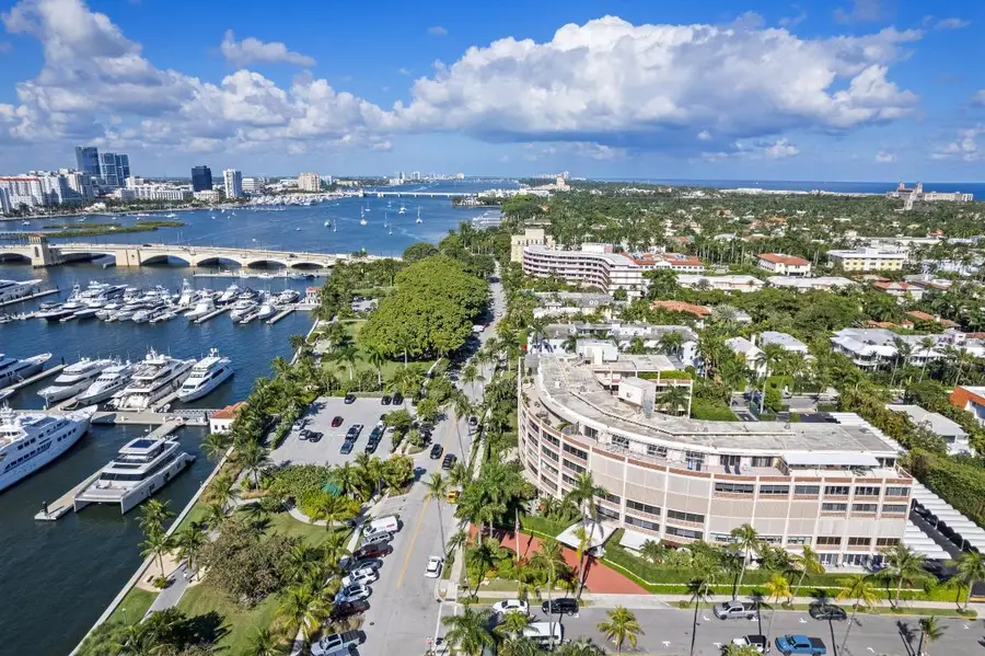 369 S Lake Drive #1d, Palm Beach, FL 33480 - Image #2