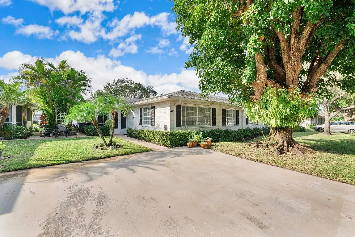 10109 S 44th Drive S, Boynton Beach, FL 33436 - Image #1