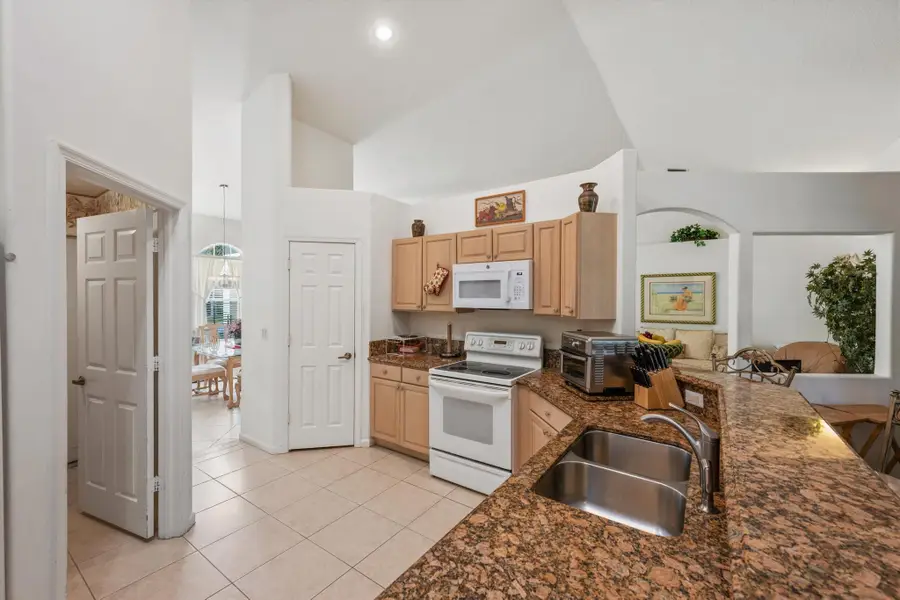 103 Cypress Trace, Royal Palm Beach, FL 33411 - Image #3