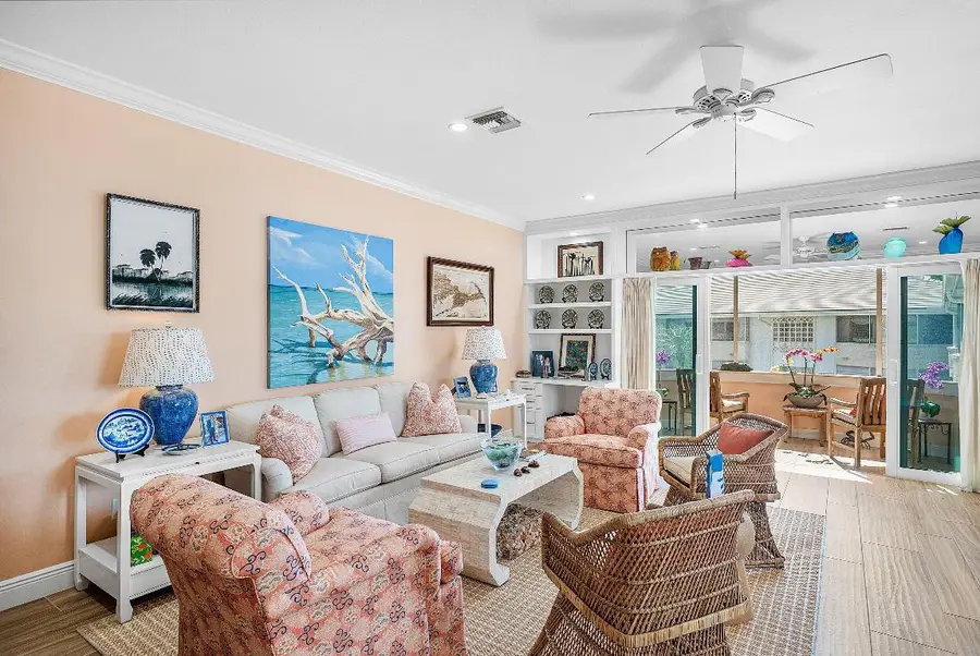 725 Palm Trail #10, Delray Beach, FL 33483 - Image #3