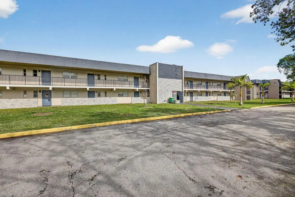 7925 Colony Circle S #203, Tamarac, FL 33321 - Image #1