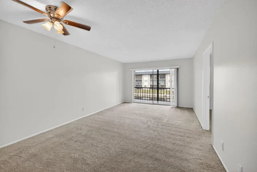 7925 Colony Circle S #203, Tamarac, FL 33321 - Image #3