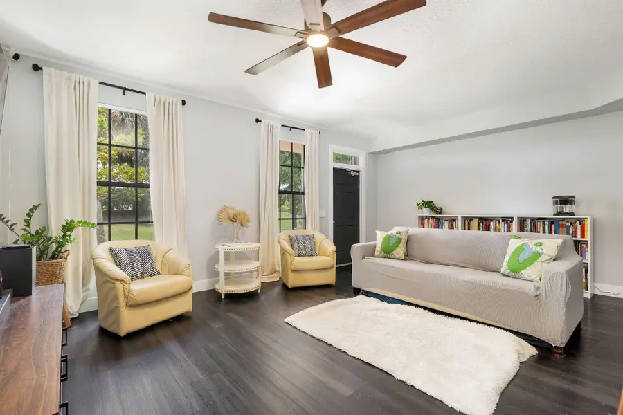 124 Ashley Court, Jupiter, FL 33458 - Image #3