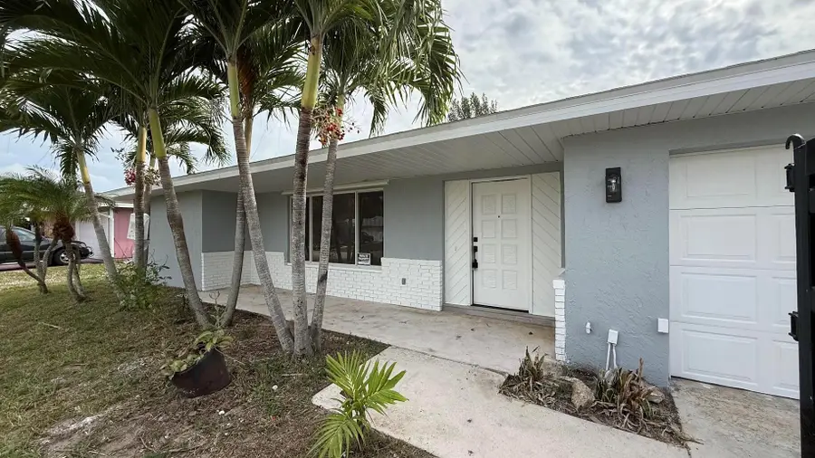 548 SE Oceanspray Terrace, Port Saint Lucie, FL 34983 - Image #2