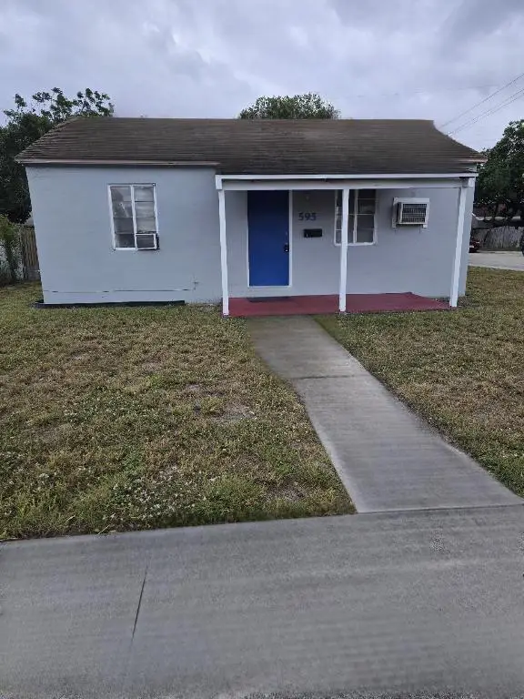 595 W 3rd Street, Riviera Beach, FL 33404 - Image #2