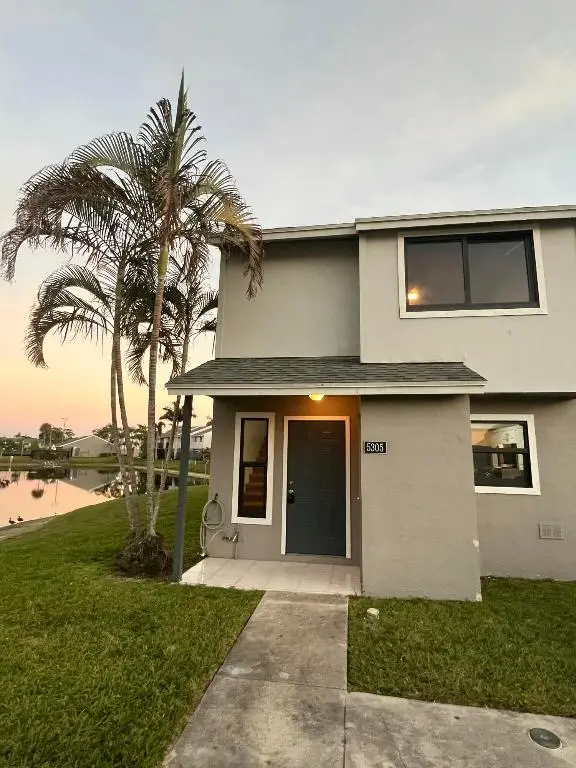 5305 Bayside Drive, Greenacres, FL 33463 - Image #2