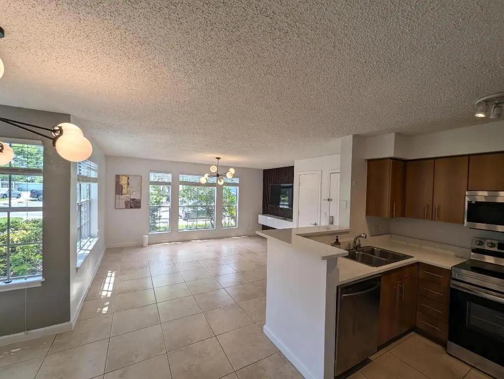 1215 Crystal Way #G, Delray Beach, FL 33445 - Image #1