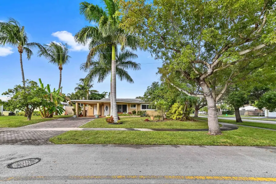 1121 SE 14th Court, Deerfield Beach, FL 33441 - Image #2