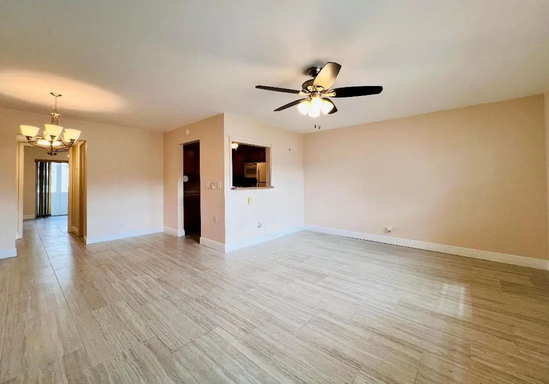 50 Coventry C, West Palm Beach, FL 33417 - Image #1