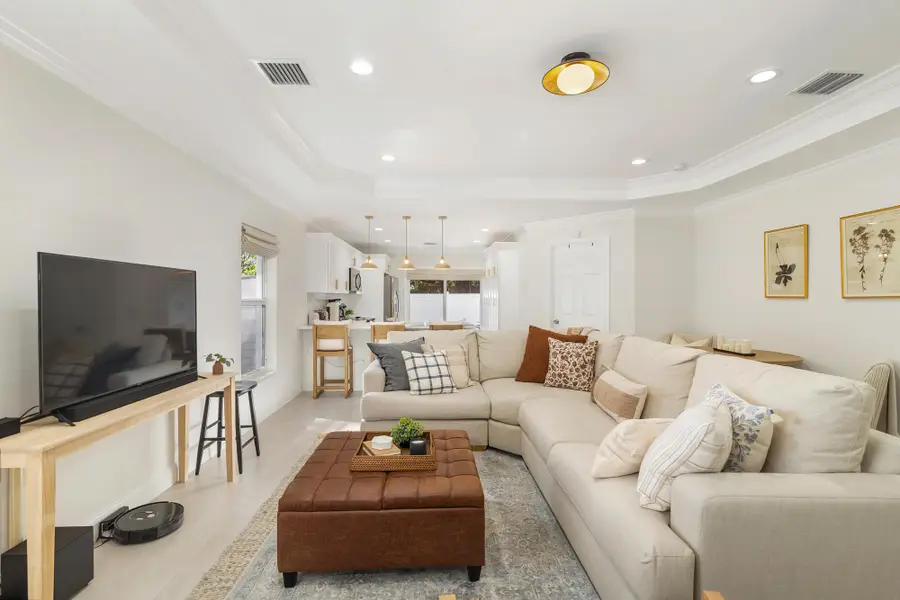 3805 Russell Avenue, West Palm Beach, FL 33405 - Image #2