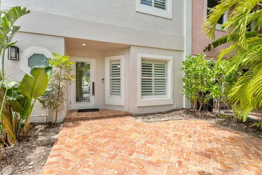 802 Andrews Avenue, Delray Beach, FL 33483 - Image #3