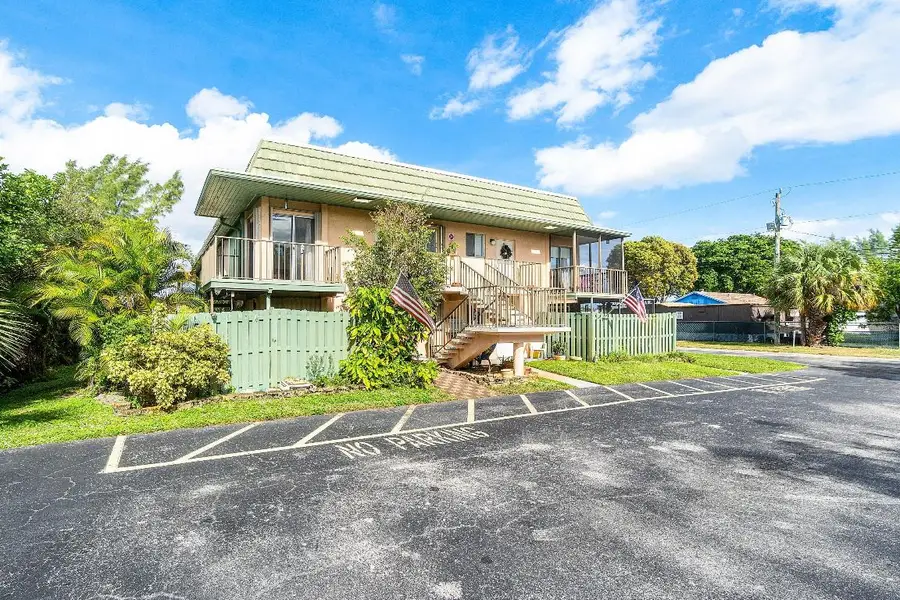 1805 Fairview Villas Drive #3, Palm Springs, FL 33406 - Image #2