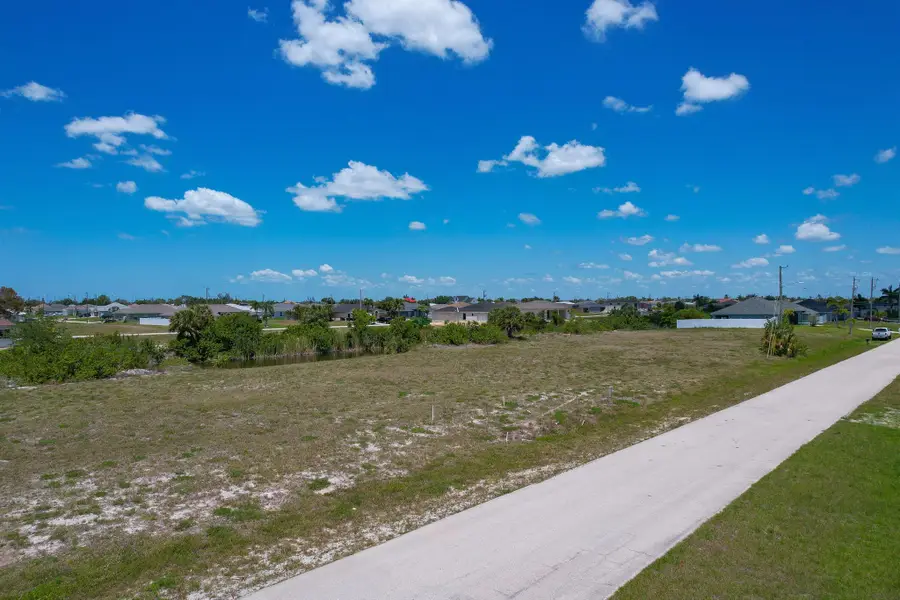 904 NW 12th Avenue, Cape Coral, FL 33993 - Image #2