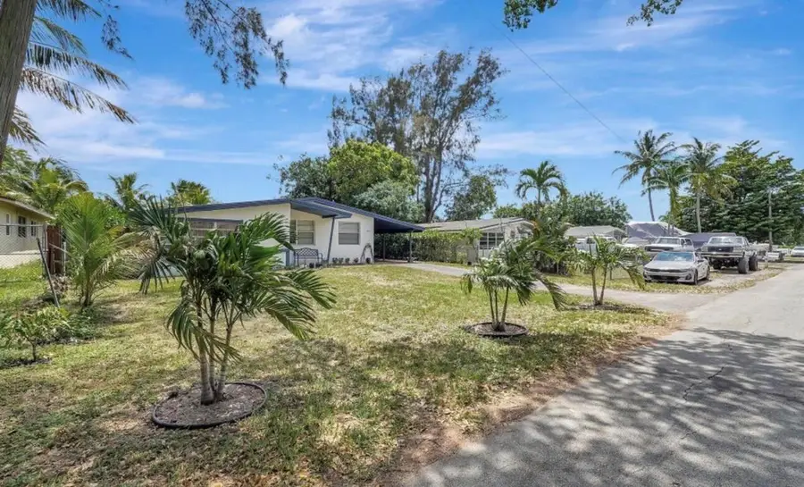 7530 Atlanta Street, Hollywood, FL 33024 - Image #2