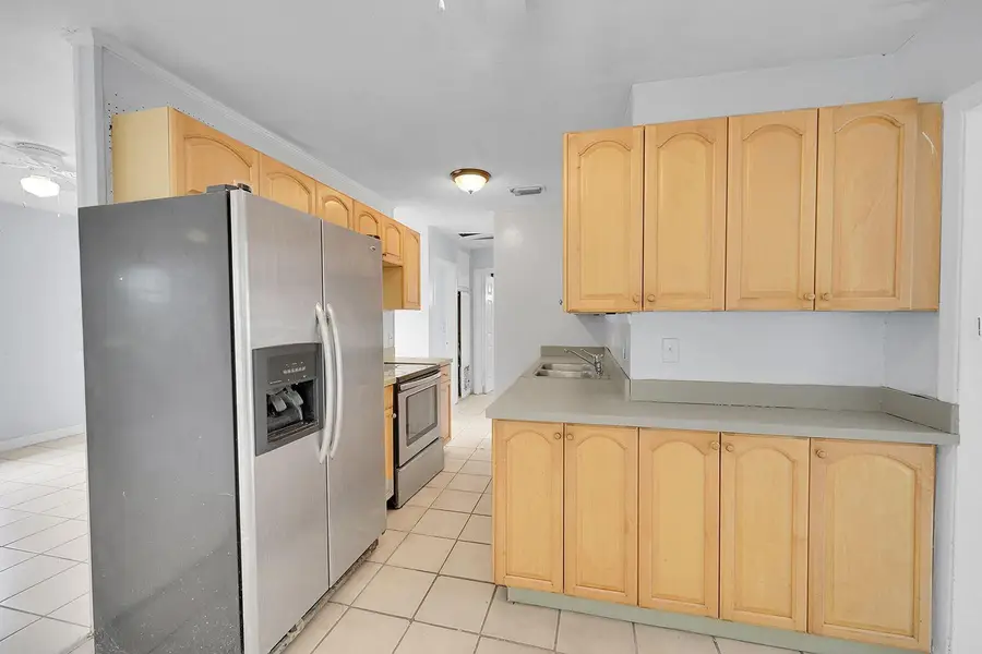 1645 W 31st Street, Riviera Beach, FL 33404 - Image #2