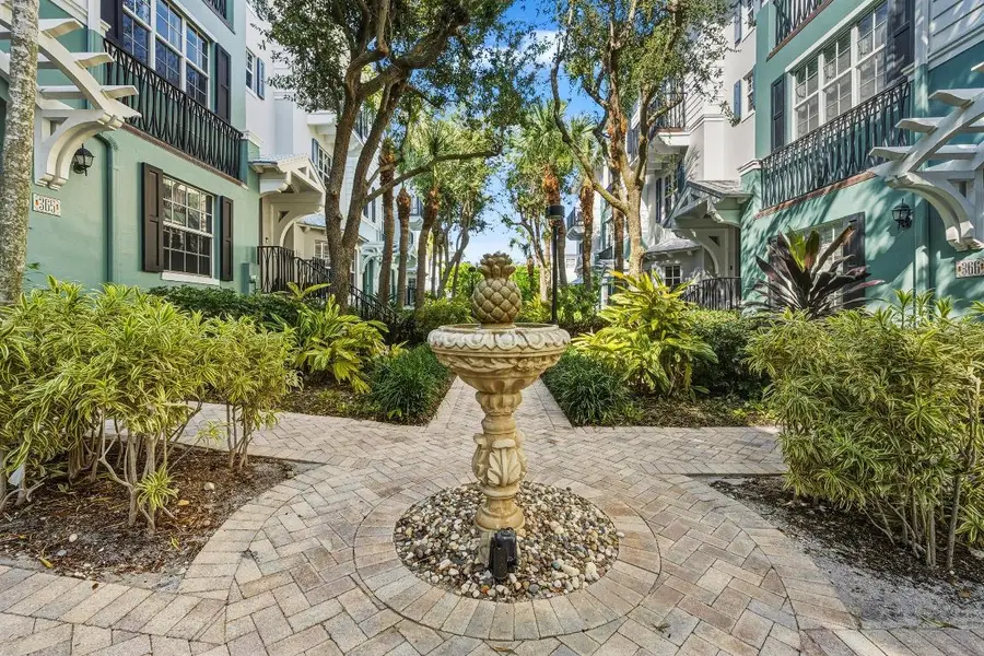 362 E Mallory Circle, Delray Beach, FL 33483 - Image #2