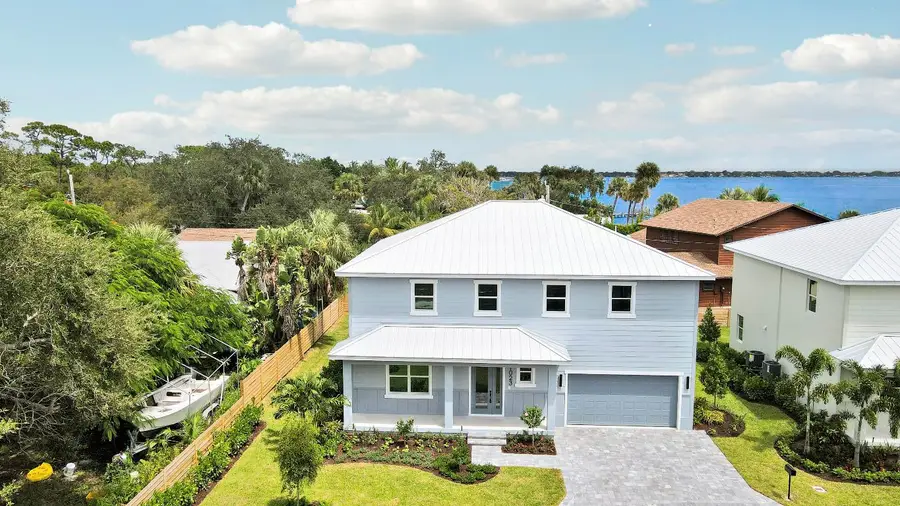 1023 NE Orange Avenue, Jensen Beach, FL 34957 - Image #2