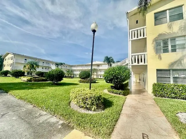 69 Dorset B, Boca Raton, FL 33434 - Image #1