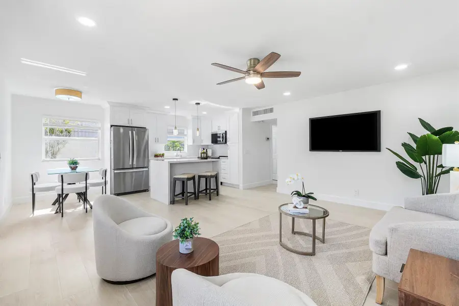 149 Valencia G, Delray Beach, FL 33446 - Image #2