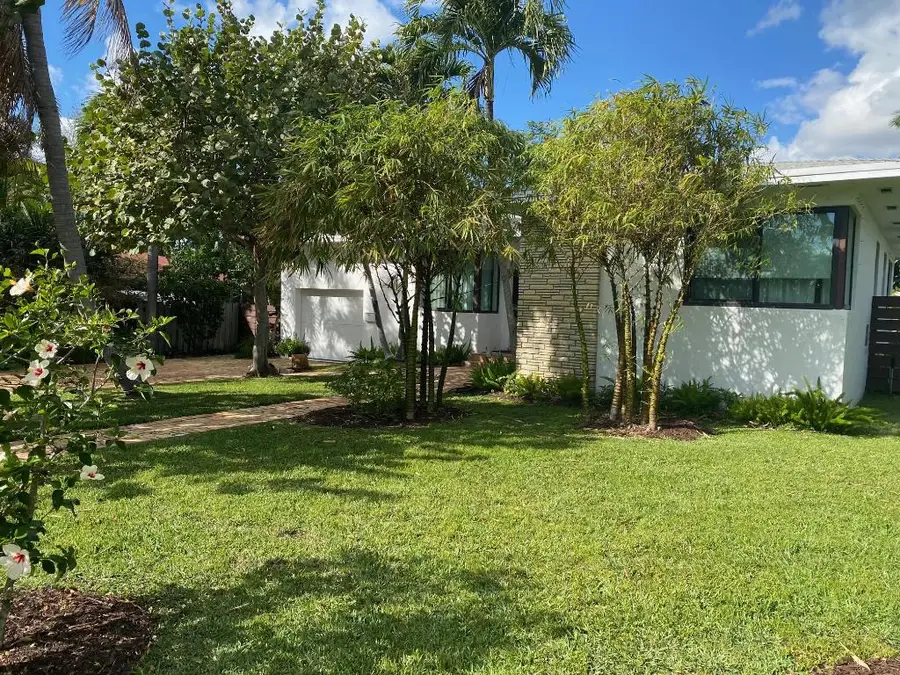 215 N Seacrest Circle, Delray Beach, FL 33444 - Image #2