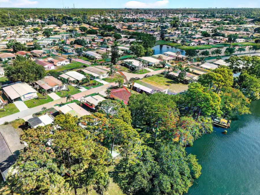 111 Camino Del Rio, Port Saint Lucie, FL 34952 - Image #2