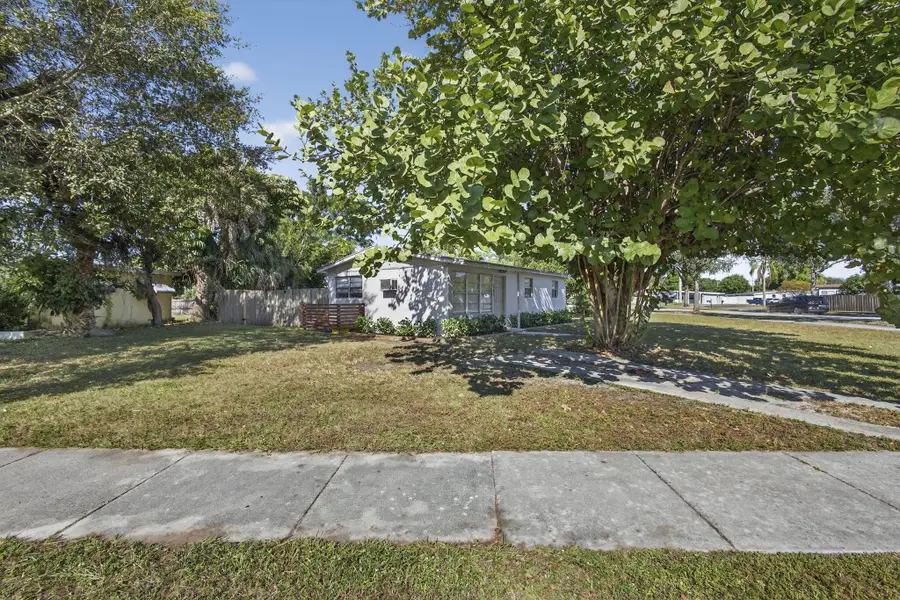 751 Royal Palm Beach Boulevard, Royal Palm Beach, FL 33411 - Image #3