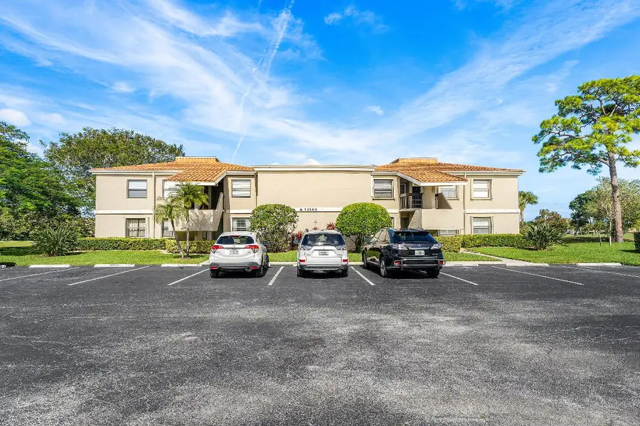 13369 Touchstone Place #102, Palm Beach Gardens, FL 33418 - Image #2