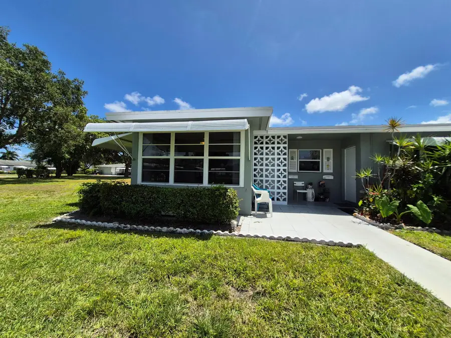 910 South Drive #A, Delray Beach, FL 33445 - Image #2
