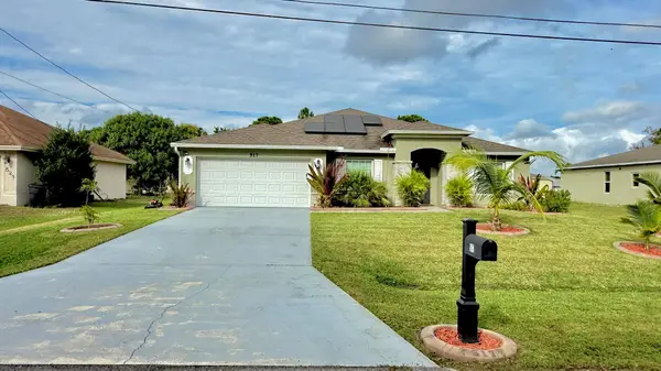 517 SW Fields Avenue, Port St Lucie, FL 34953