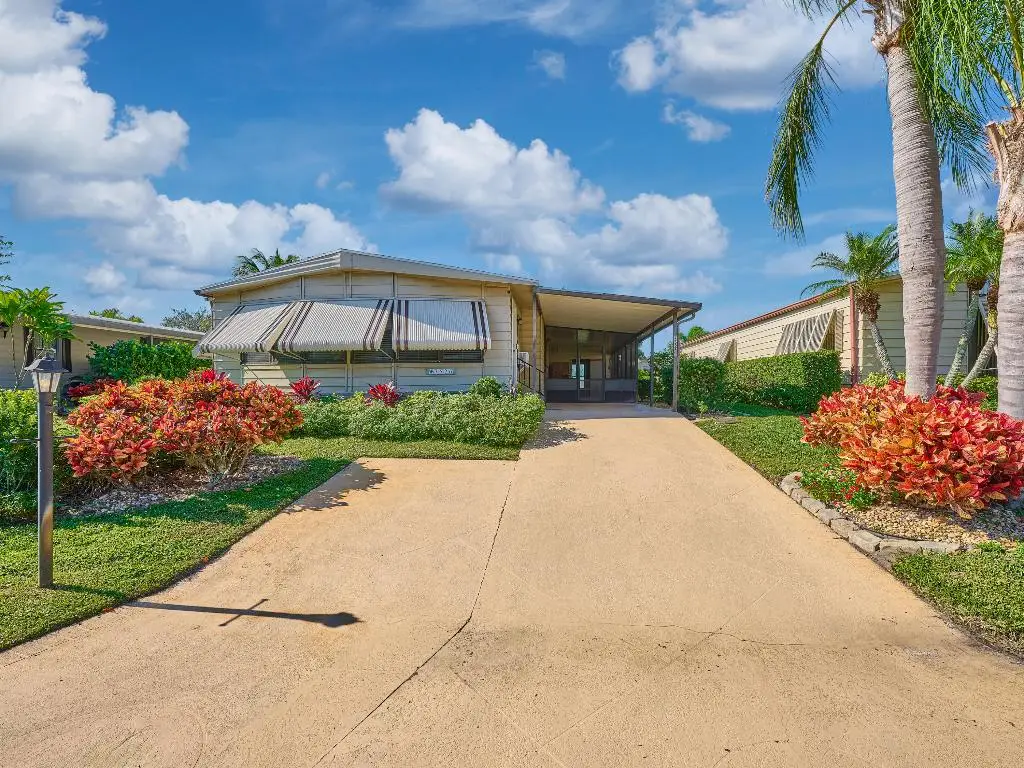 7526 SE Independence Avenue, Hobe Sound, FL 33455 - Image #1