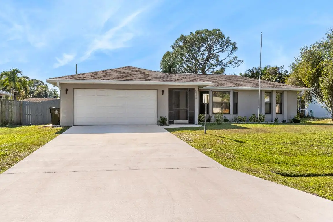 814 SE Starflower Avenue, Port Saint Lucie, FL 34983 - Image #1