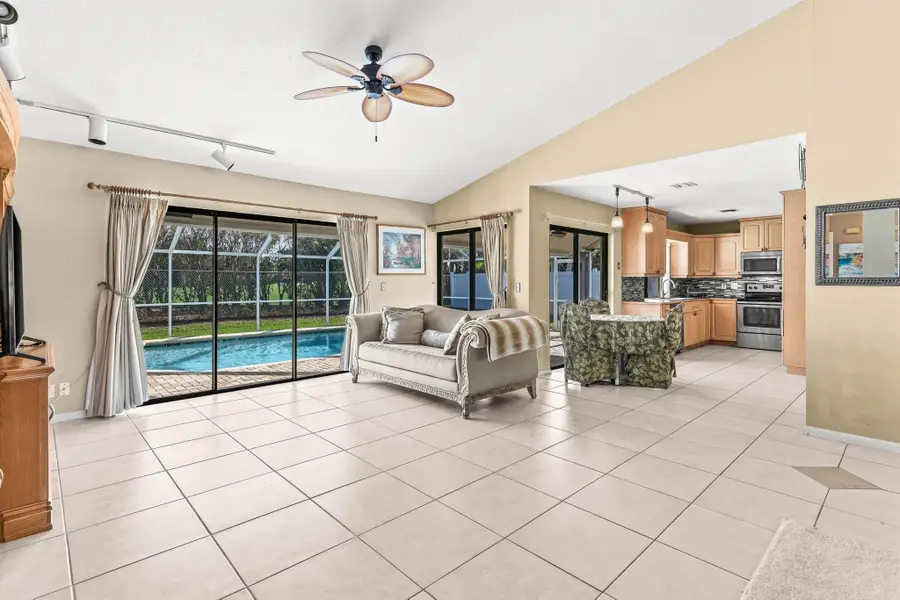17294 Lake Park Road, Boca Raton, FL 33487 - Image #3