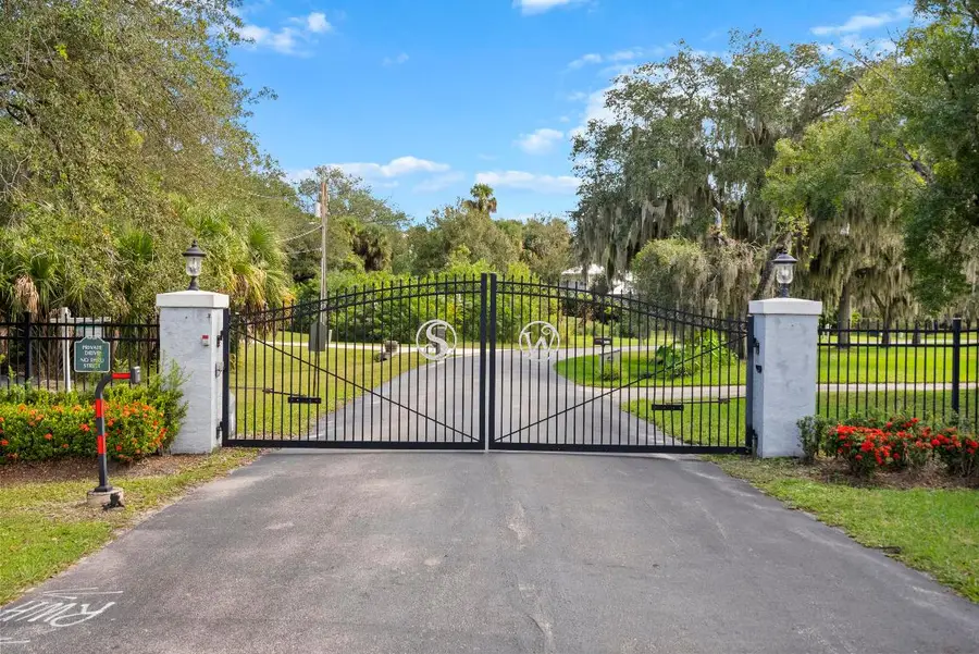 2260 Sweetwater Drive, Fort Pierce, FL 34981 - #2