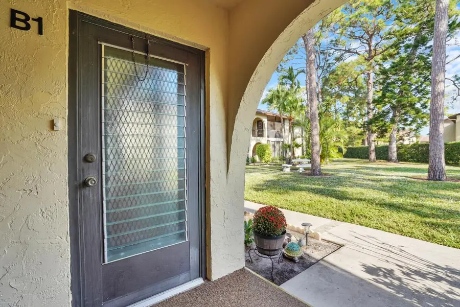 142 Lake Pine Circle #B-1, Greenacres, FL 33463 - Image #3