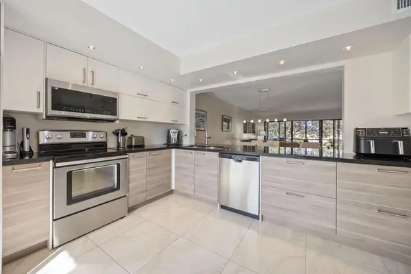 5659 Fairway Park Drive #203, Boynton Beach, FL 33437