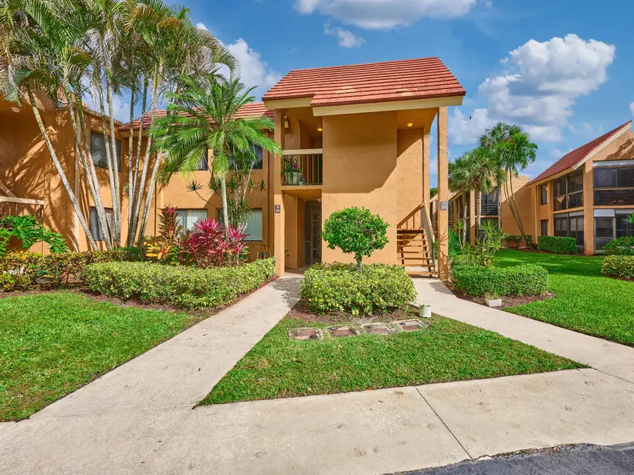 11262 Green Lake Drive #204, Boynton Beach, FL 33437 - Image #2