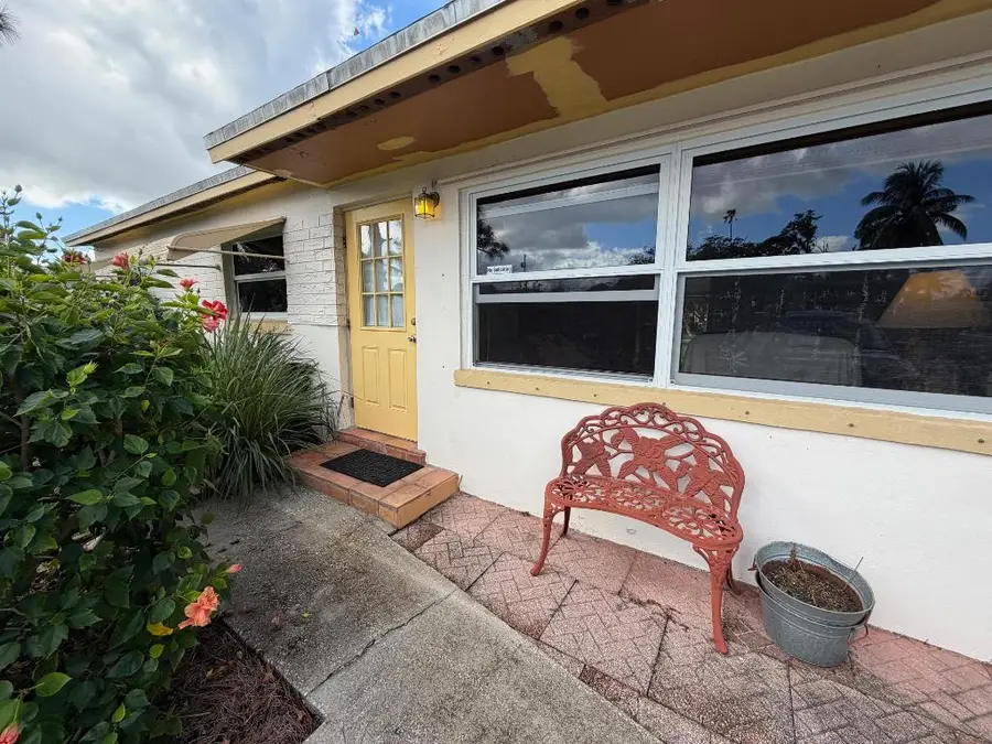 813 Burch Drive, West Palm Beach, FL 33415 - Image #2