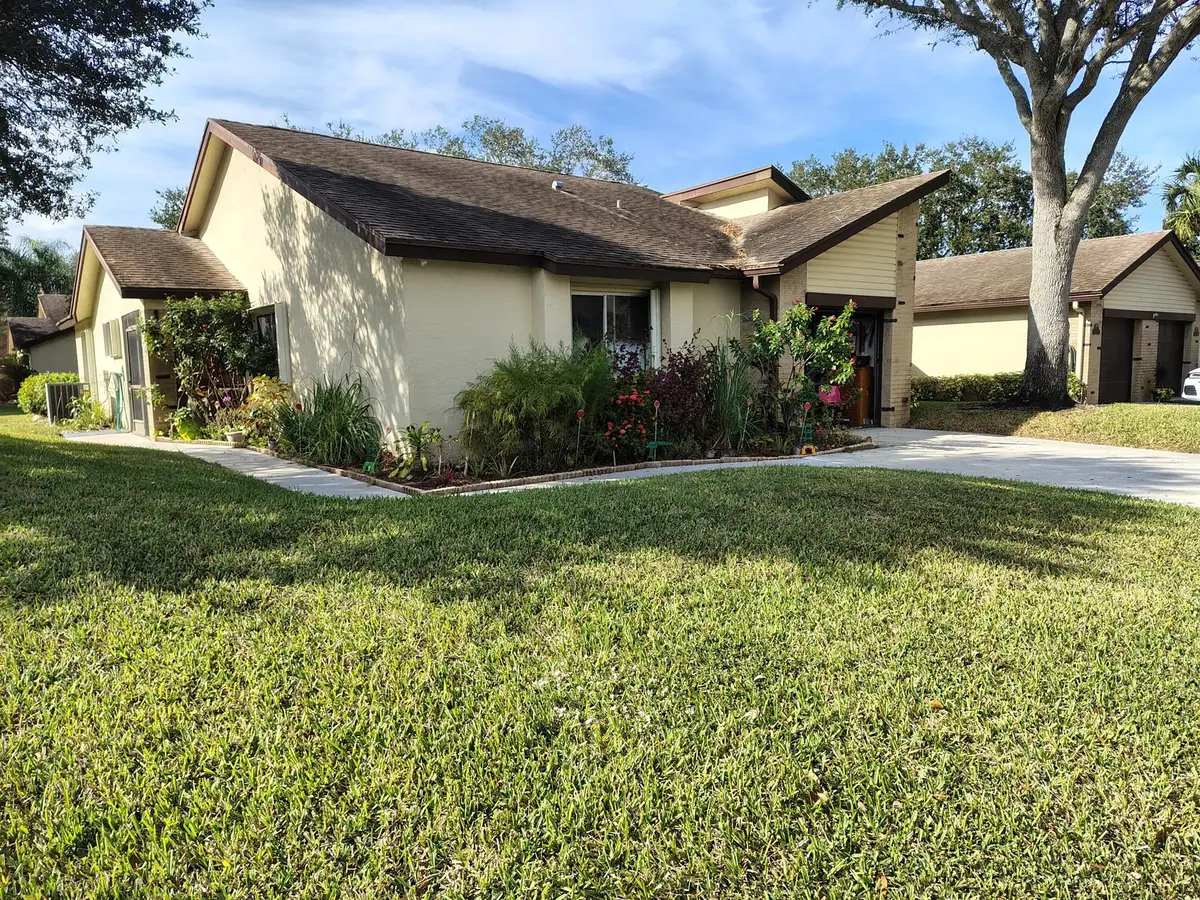 125 Ramblewood Circle, Royal Palm Beach, FL 33411 - Image #1