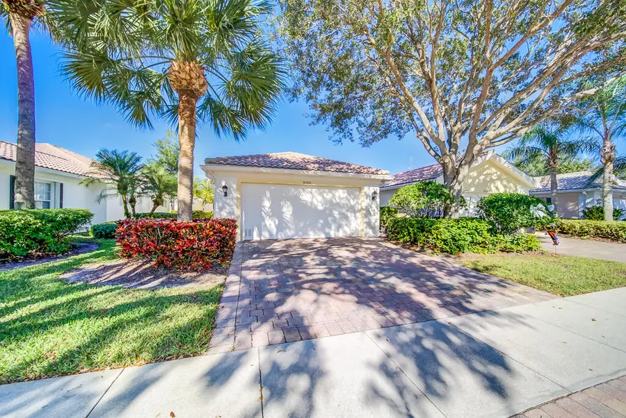 8199 Saint Johns Court, Wellington, FL 33414 - Image #2