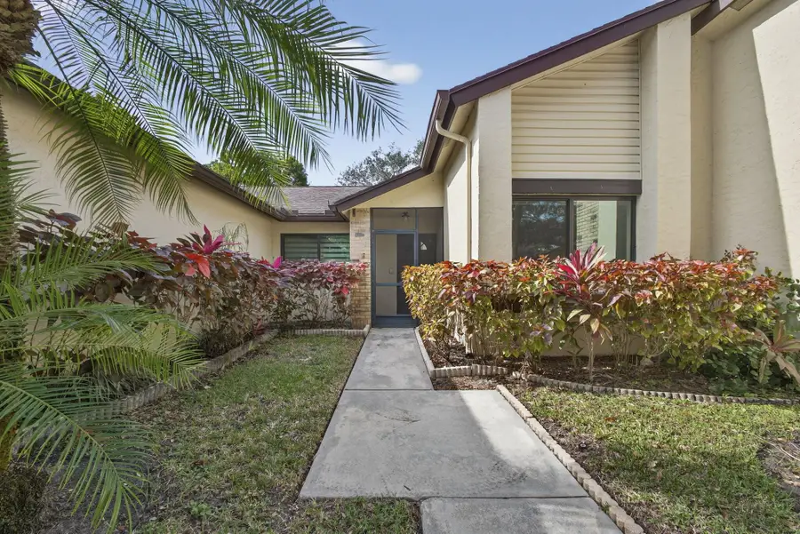 160 Ramblewood Circle, Royal Palm Beach, FL 33411 - Image #2